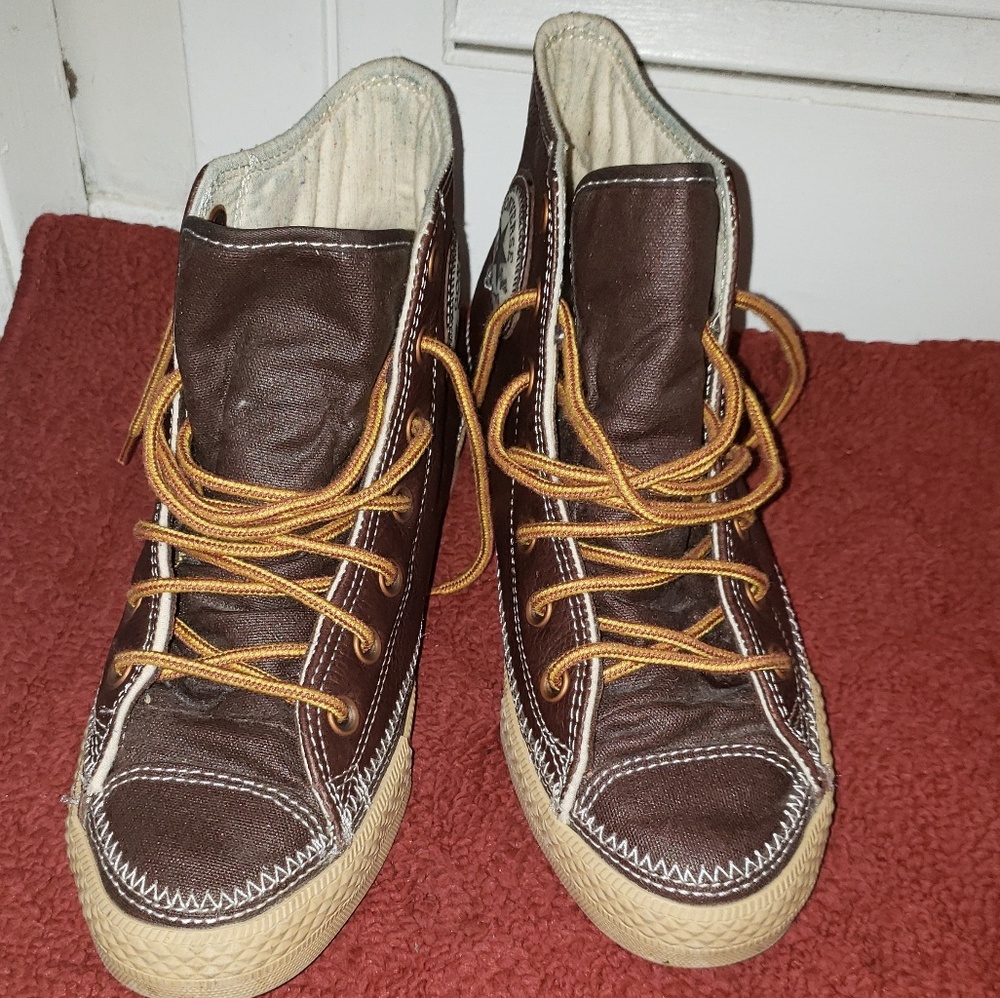 Leather Converse unisex sneakers